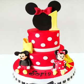 Minnie Mouse Cake